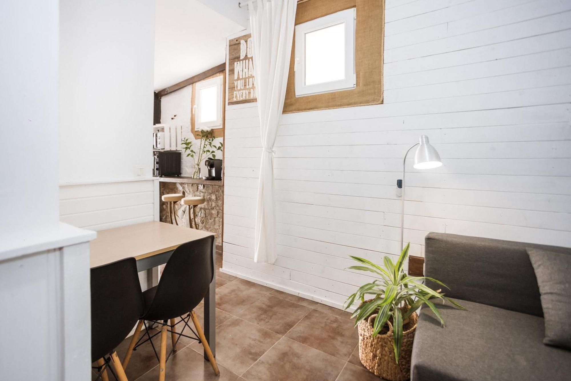 Naim Centro Guest house